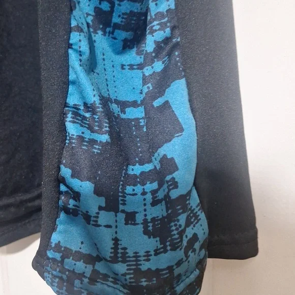 Real Essentials Basic Poly Shorts Large - Picture 2 of 4